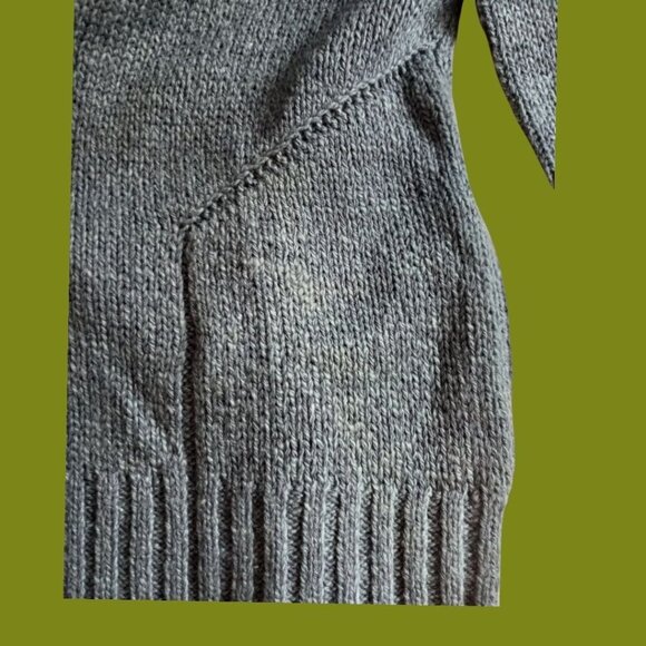 Liz Claiborne Vineyard Romance Womens Sweater size large  Blue color - Picture 11 of 14